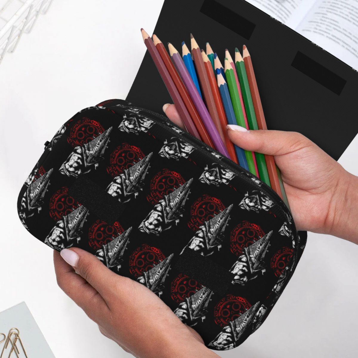 Estuche para lápices Chain Lin - Stationery And Office Supply Chain reseña y precio